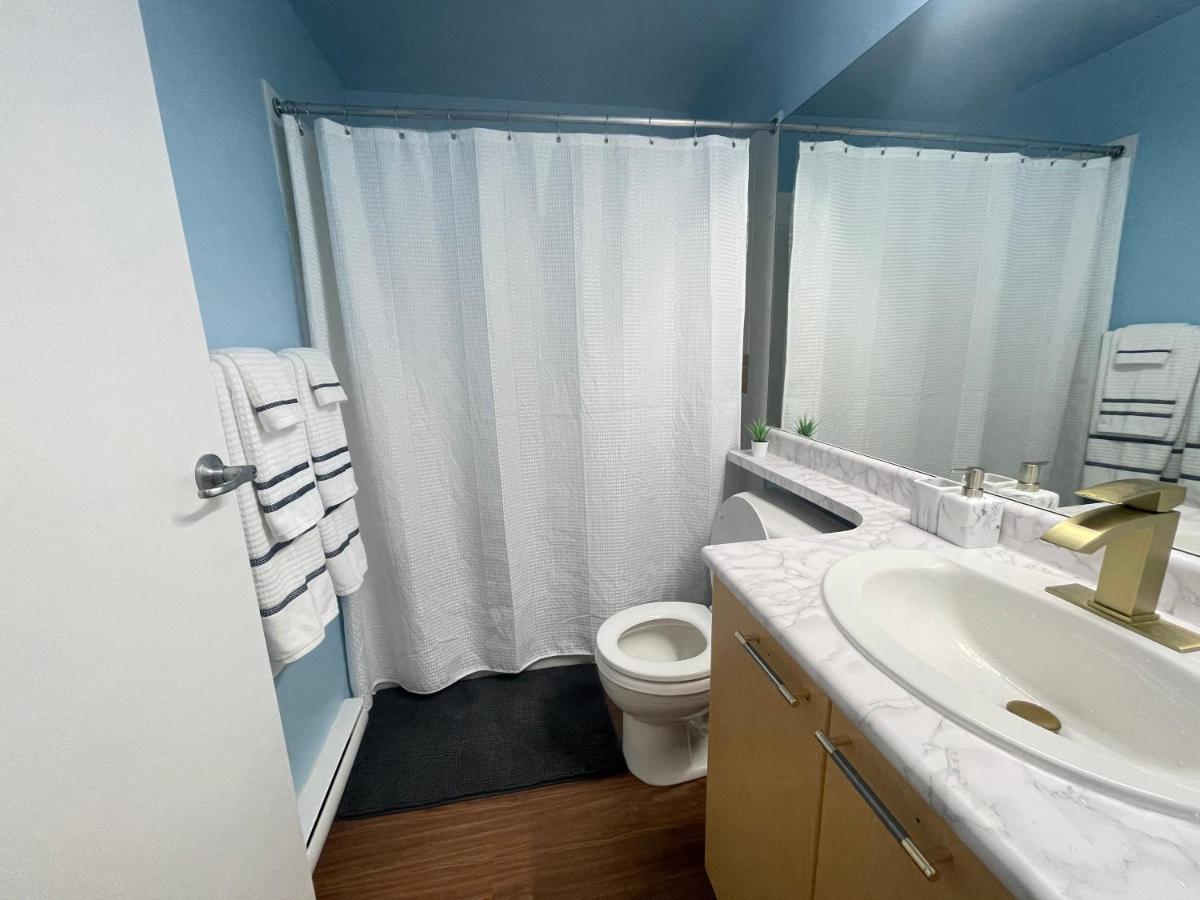 Downtown 1Br Condo At Granville Strip Near English Bay فانكوفر المظهر الخارجي الصورة