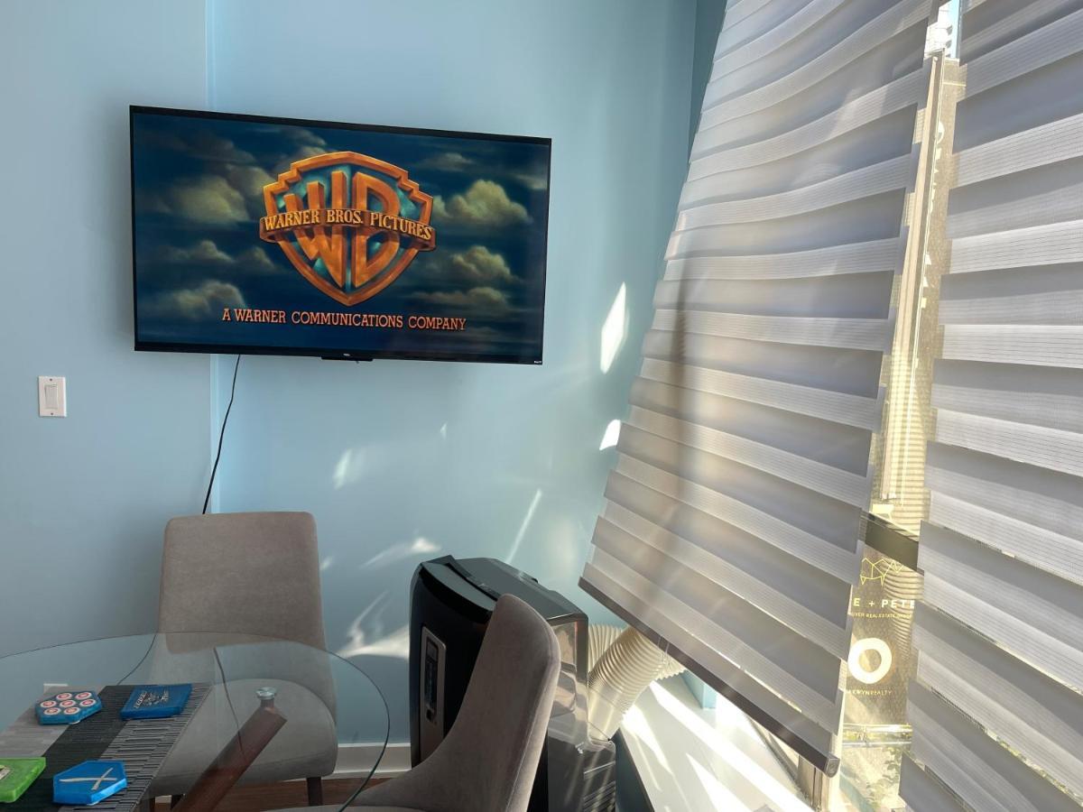 Downtown 1Br Condo At Granville Strip Near English Bay فانكوفر المظهر الخارجي الصورة